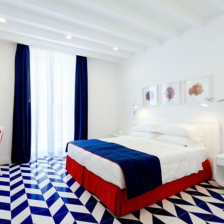 Maison Blu - Intimate Guesthouse Сорренто Экстерьер фото
