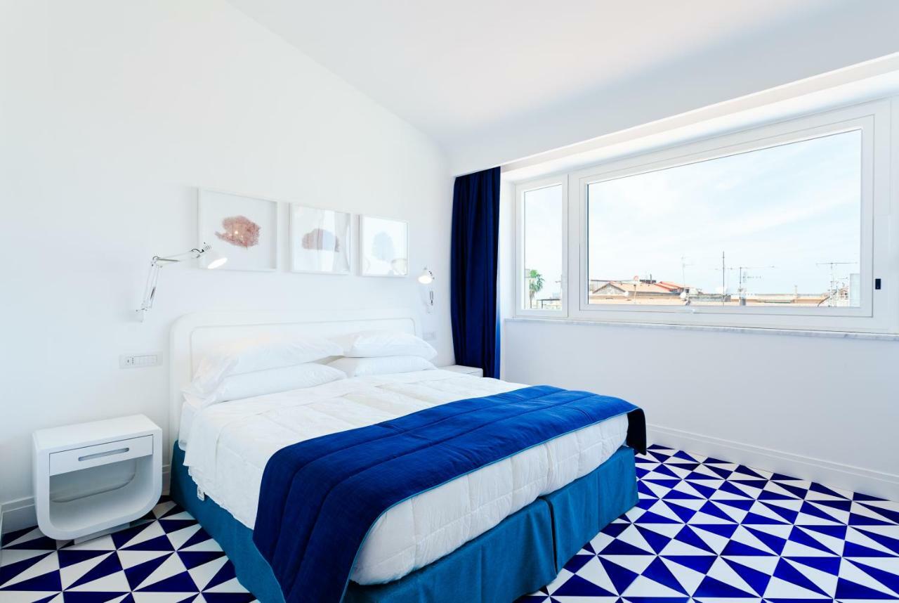 Maison Blu - Intimate Guesthouse Сорренто Экстерьер фото